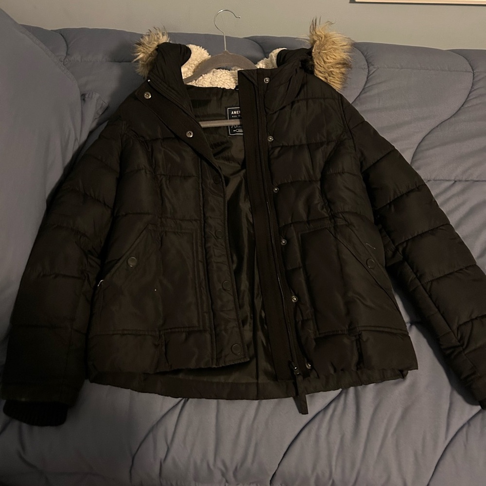 American Eagle Outfitters Black Puffer Jacket with Faux Fur Trim